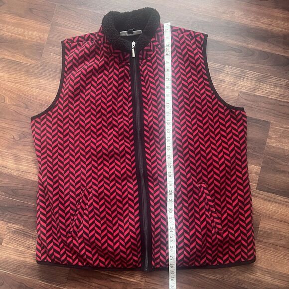 Karen Scott Fleece Vest 1X Herringbone Red Black Full Zip Pockets Christmas - Picture 3 of 8